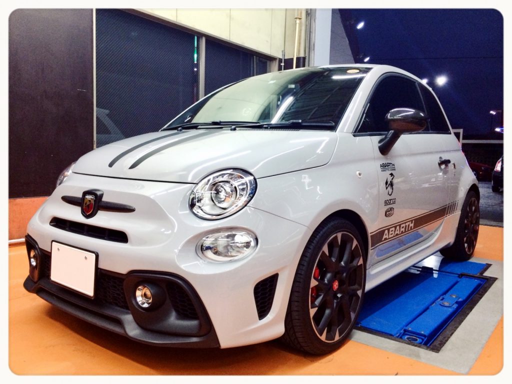 Abarth ベンツ ポルシェ フェラーリ ベントレー Bmwなどの輸入車 中古車 新車 販売ならダンク Dank Amg ロリンザー等のカスタム制作 埼玉県さいたま市