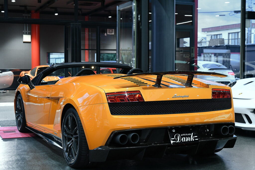 2011年 ランボルギーニ ガヤルドスパイダー LP570－4