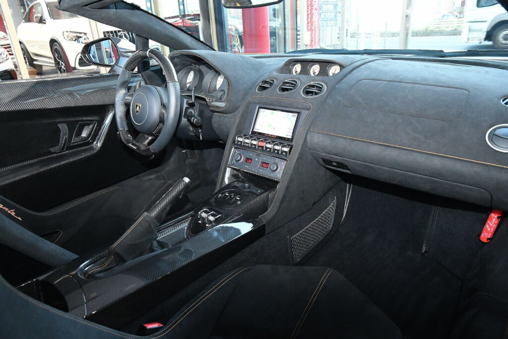 2011年 ランボルギーニ ガヤルドスパイダー LP570－4